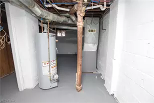 1326 Crestview Ave, Akron, OH 44320 - Photo 22