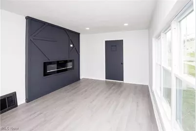 1326 Crestview Avenue, Akron, OH 44320 - Photo 4