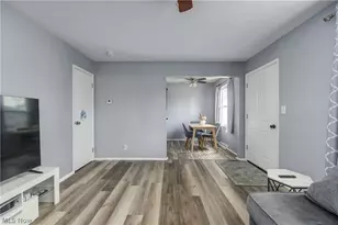 572 Bell Ave, Elyria, OH 44035 - Photo 14