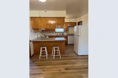 142 Essex Road, Mansfield, OH 44904 - Photo 2