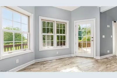 3168 Maple Creek Drive, Zanesville, OH 43701 - Photo 10