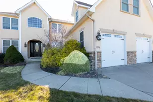 7016 E Sunview Dr, Lakeside Marblehead, OH 43440 - Photo 2