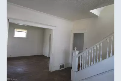 9618 Raymond Avenue, Loveland, OH 44104 - Photo 4