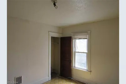 9618 Raymond Avenue, Loveland, OH 44104 - Photo 26