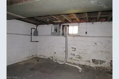 9618 Raymond Avenue, Loveland, OH 44104 - Photo 34