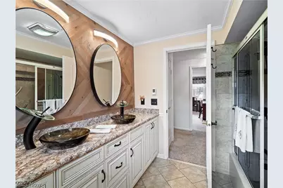 1044 Joy Oval, Green Hills, OH 44131 - Photo 24