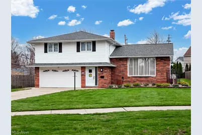 1044 Joy Oval, Green Hills, OH 44131 - Photo 2