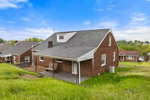 137 Oak St, Weirton, WV 26062 - Photo 28