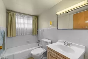 137 Oak St, Weirton, WV 26062 - Photo 18