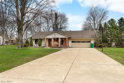 391 Kathleen Drive, Jefferson, OH 44047 - Photo 2