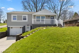 145 Locust Blvd, Wintersville, OH 43953 - Photo 2