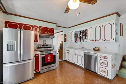 5070 Echovalley Street NW, North Canton, OH 44720 - Photo 6