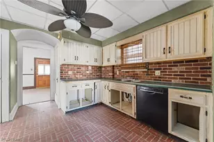 1212 Maryland Ave SW, Canton, OH 44710 - Photo 14