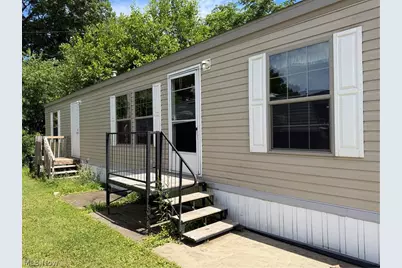 2606 Lincoln Way W #31, Massillon, OH 44647 - Photo 2