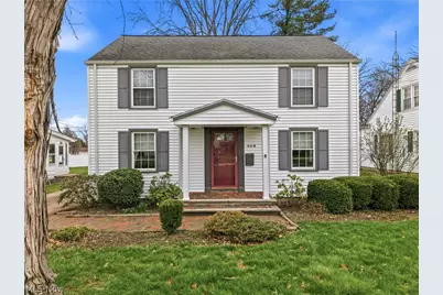 664 Perkinswood Boulevard NE, Warren, OH 44483 - Photo 1