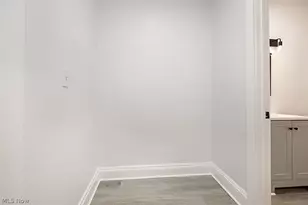 886 E 75th St, Loveland, OH 44103 - Photo 16