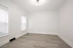 886 E 75th St, Loveland, OH 44103 - Photo 24