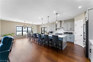 2645 Water's Edge Dr, Columbiana, OH 44408 - Photo 8