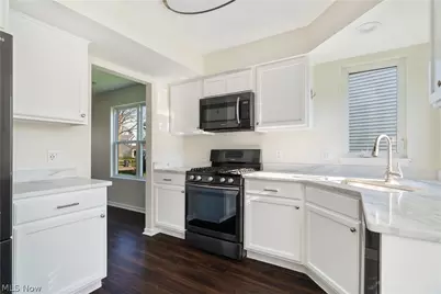 2165 Stonehenge Circle, Akron, OH 44319 - Photo 12