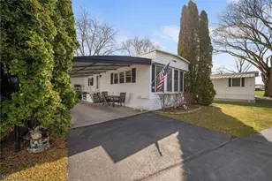 1623 NE Catawba Rd, Port Clinton, OH 43452 - Photo 2