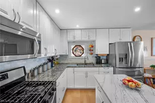 1623 NE Catawba Rd, Port Clinton, OH 43452 - Photo 10