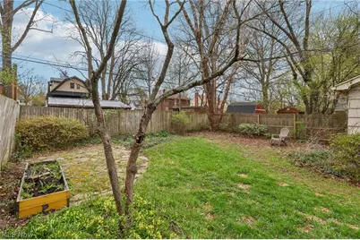 141 Melbourne Avenue, Akron, OH 44313 - Photo 28
