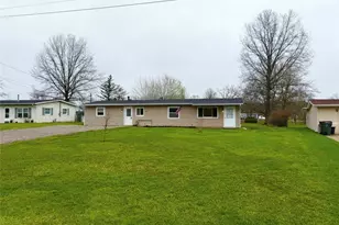 12114 National Dr, Grafton, OH 44044 - Photo 2