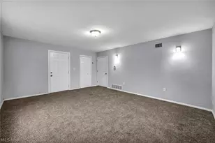 12114 National Dr, Grafton, OH 44044 - Photo 36