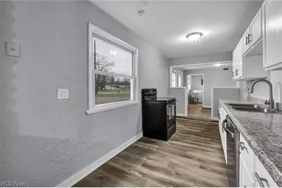 12114 National Drive, Grafton, OH 44044 - Photo 16