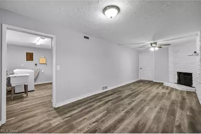 12114 National Drive, Grafton, OH 44044 - Photo 6