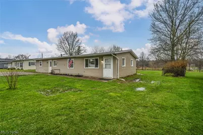 12114 National Drive, Grafton, OH 44044 - Photo 4
