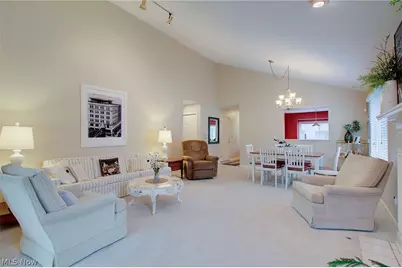 1027 Heath Way, Stow, OH 44224 - Photo 4