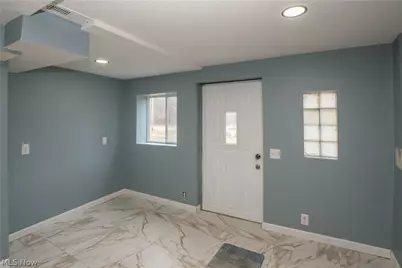 318 Elmport Avenue NE, Canton, OH 44704 - Photo 16