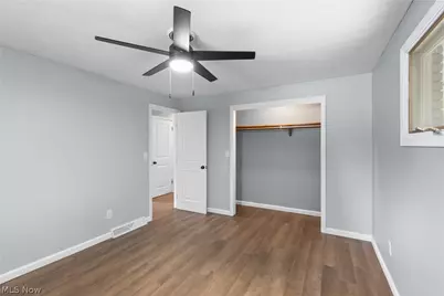 51235 Burrwood Drive, St Clairsville, OH 43947 - Photo 16