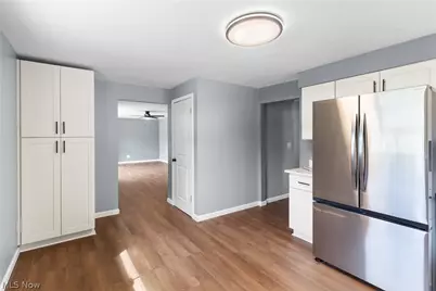 51235 Burrwood Drive, St Clairsville, OH 43947 - Photo 10