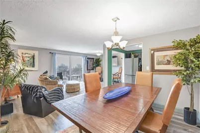 10301 Lake Avenue #807, Oakwood, OH 44102 - Photo 4