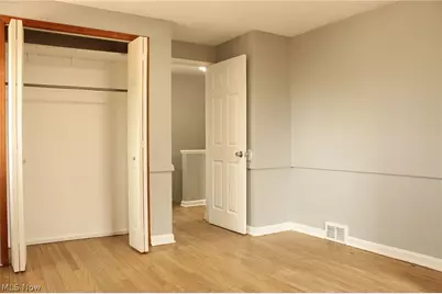 21131 Morris Avenue, Euclid, OH 44123 - Photo 14