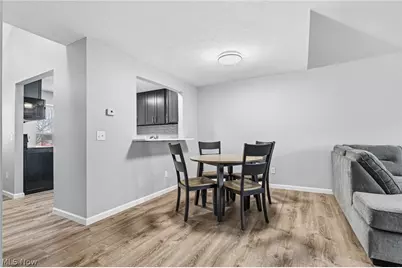 114 Ledbury Circle NE, Canton, OH 44721 - Photo 8