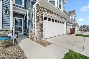 805 Dipper Ln, Aurora, OH 44202 - Photo 4