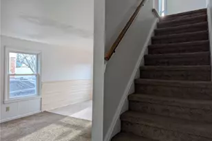 1492 E 250th St, Euclid, OH 44117 - Photo 4