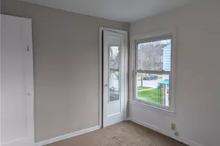 1492 E 250th St, Euclid, OH 44117 - Photo 8