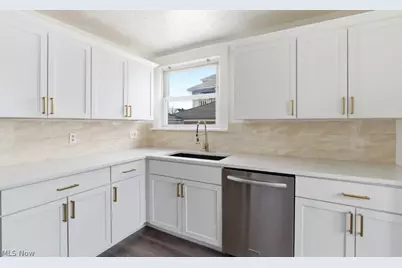 1150 W 10th Street, Lorain, OH 44052 - Photo 12