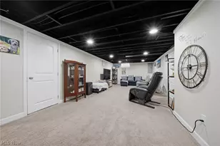 6101 Skylark St SW, Canton, OH 44706 - Photo 32