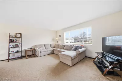 3992 Hilltop Drive, Brunswick, OH 44212 - Photo 2