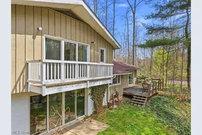 6055 Deepwood Drive, Chagrin Falls, OH 44022 - Photo 26