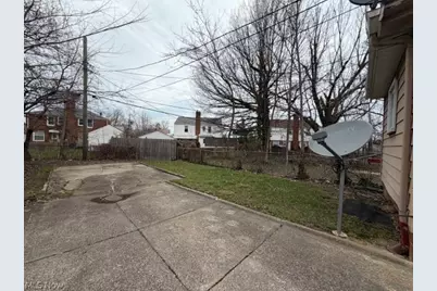 1464 E 250th Street #E, Euclid, OH 44117 - Photo 8