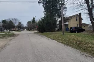 508 Dodge St, Kent, OH 44240 - Photo 2