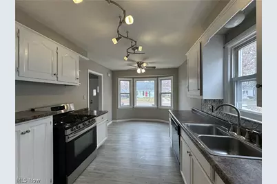 1600 Bond Street, Akron, OH 44313 - Photo 6