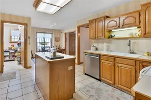 101 Pin Oak Pl, Campbell, OH 44405 - Photo 6