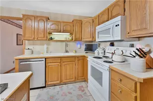 101 Pin Oak Pl, Campbell, OH 44405 - Photo 10